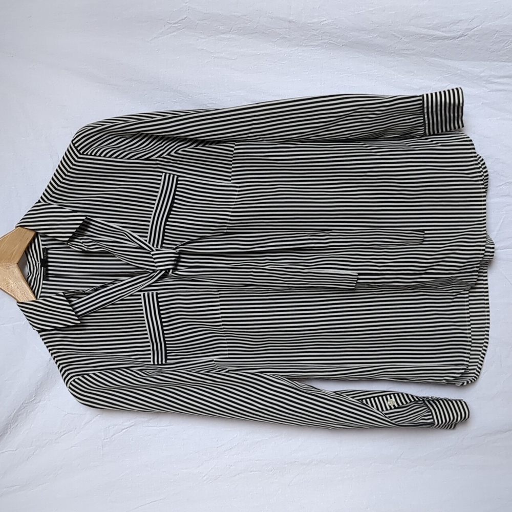 Lord & Taylor blouse Black and White Stripe Shirt with removable neck tie